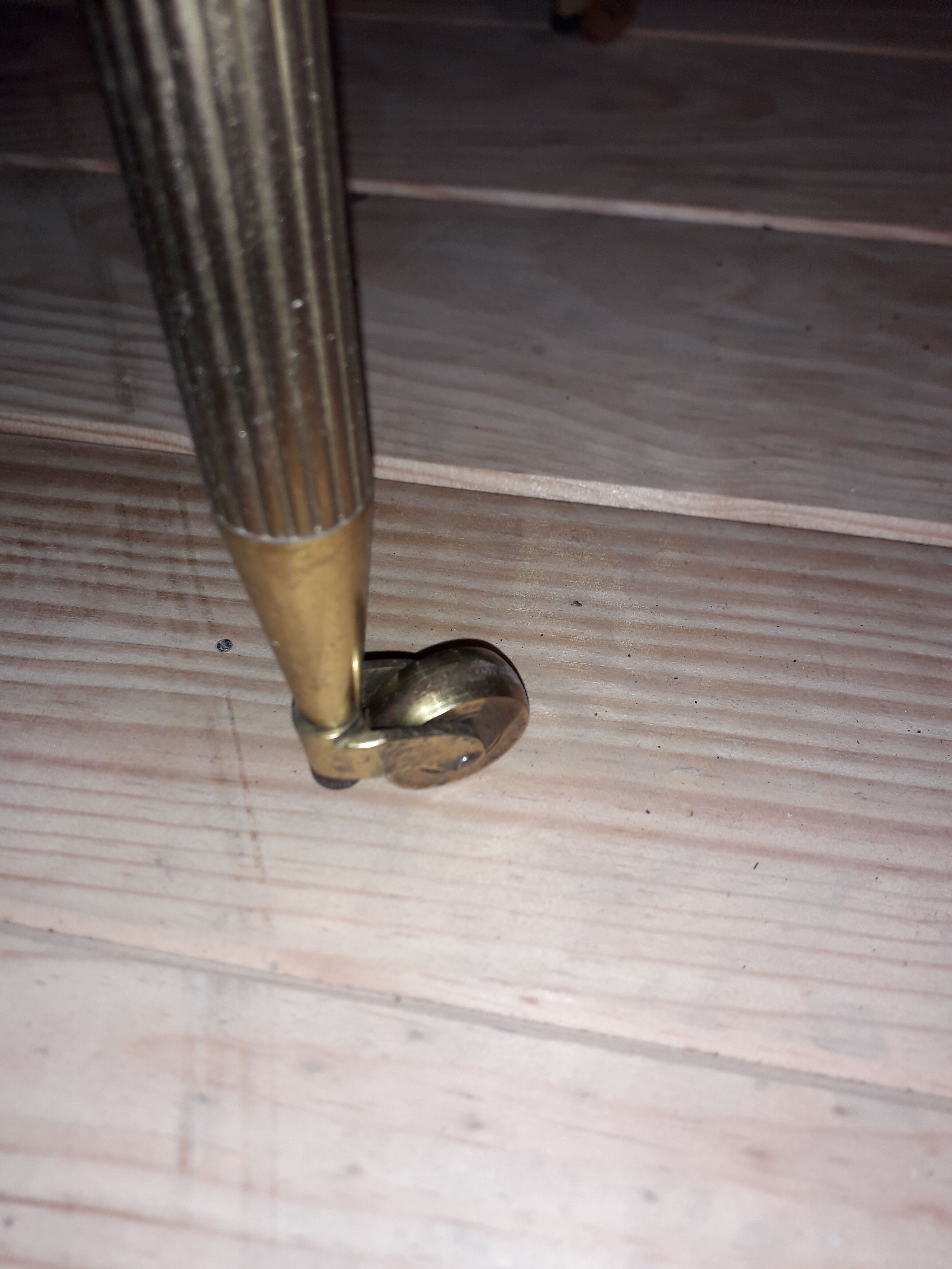 Extra furniture on wheels