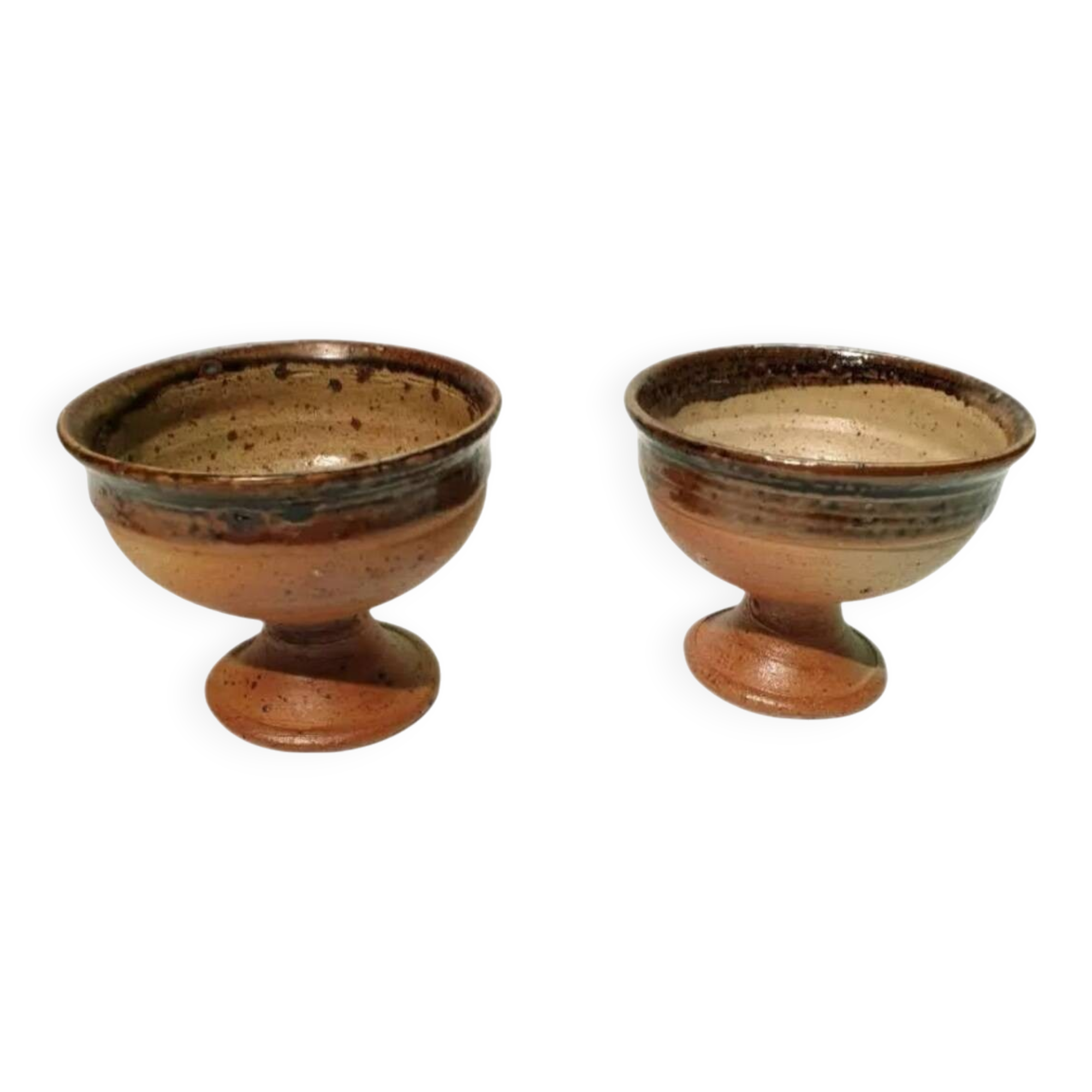 2 glazed stoneware bowls