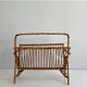 Porte-revues en rotin façon faux-bamboo
