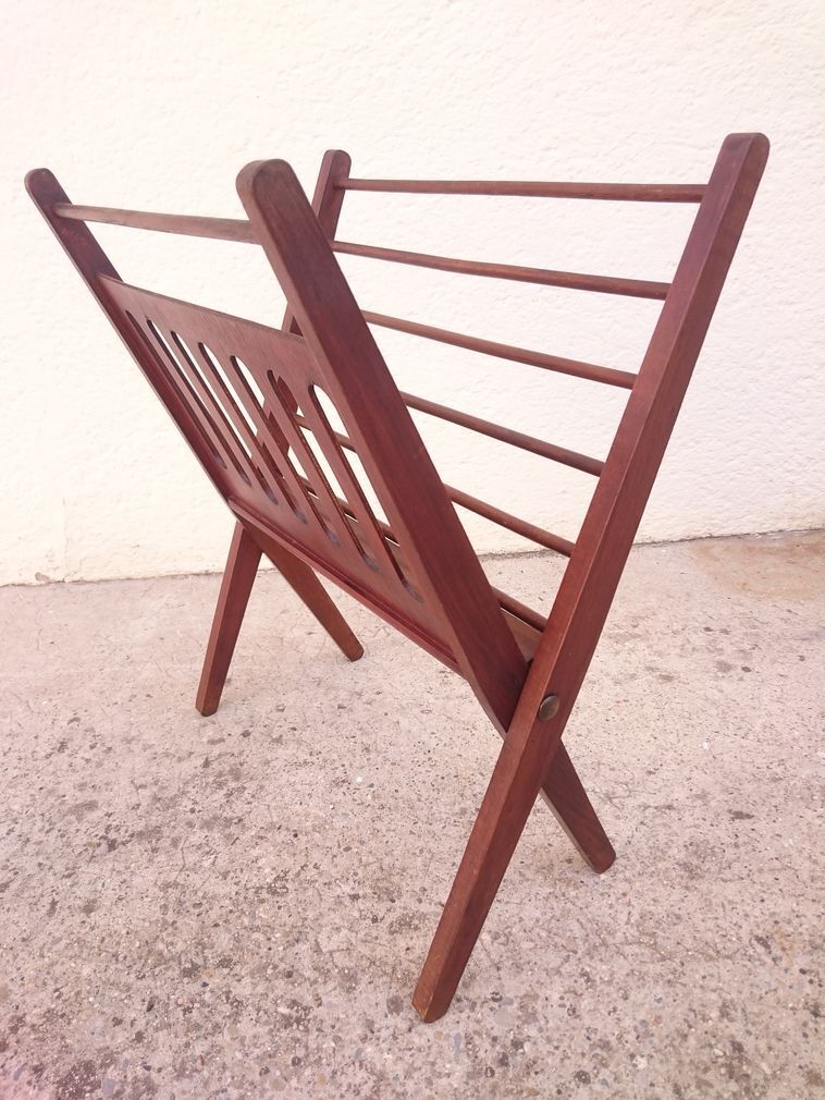 Scandinavian magazine rack Cess Brakmann