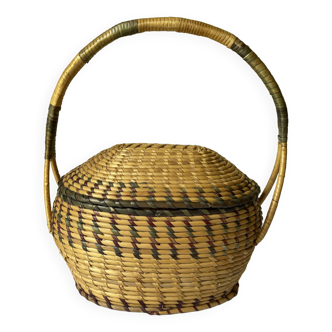 Straw basket