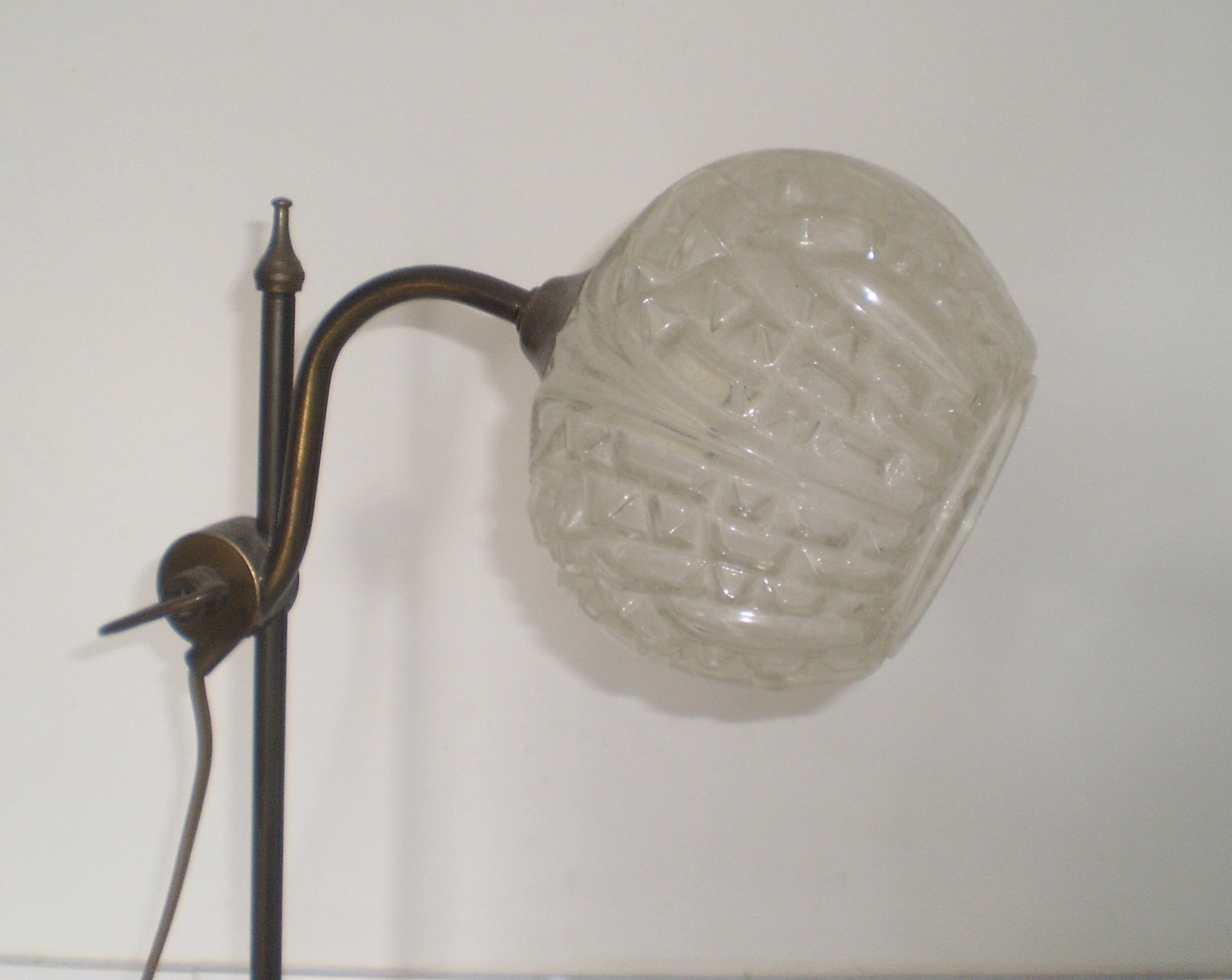 Articulated with glass lamp