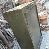 Iron classification cabinet
