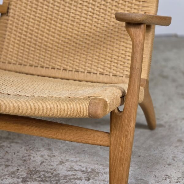 Fauteuil lounge CH25 original danois de Hans Wegner, Carl Hansen.