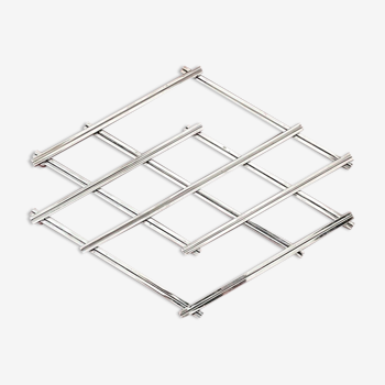 Silver metal table mat