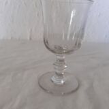 2 old glasses tulip