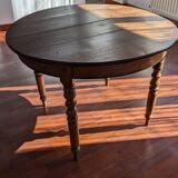 Drum type dining table