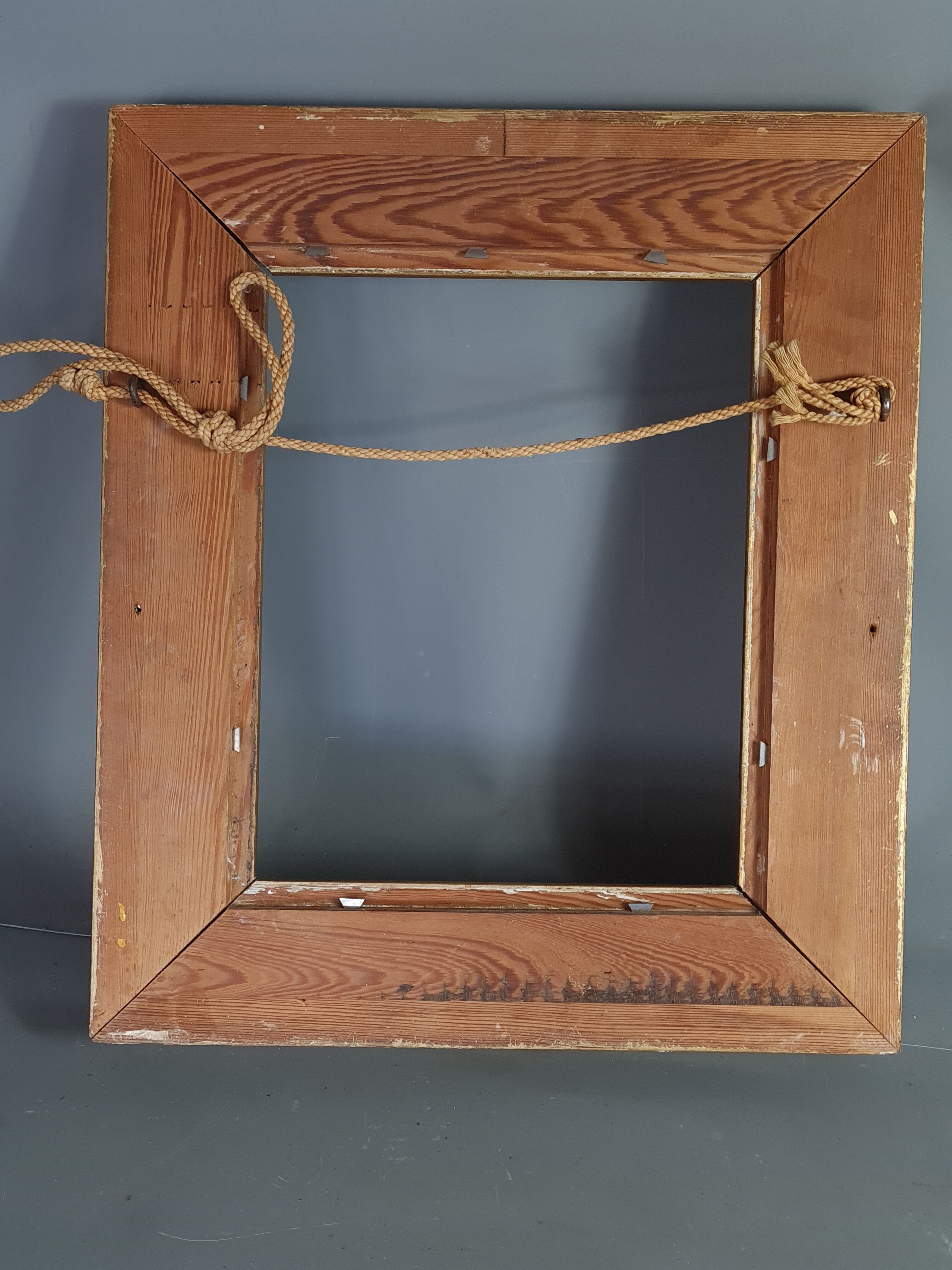 Old frame stucco wood & gilded 40.5x35.5 cm, leaf 28.2x22.9 cm sb