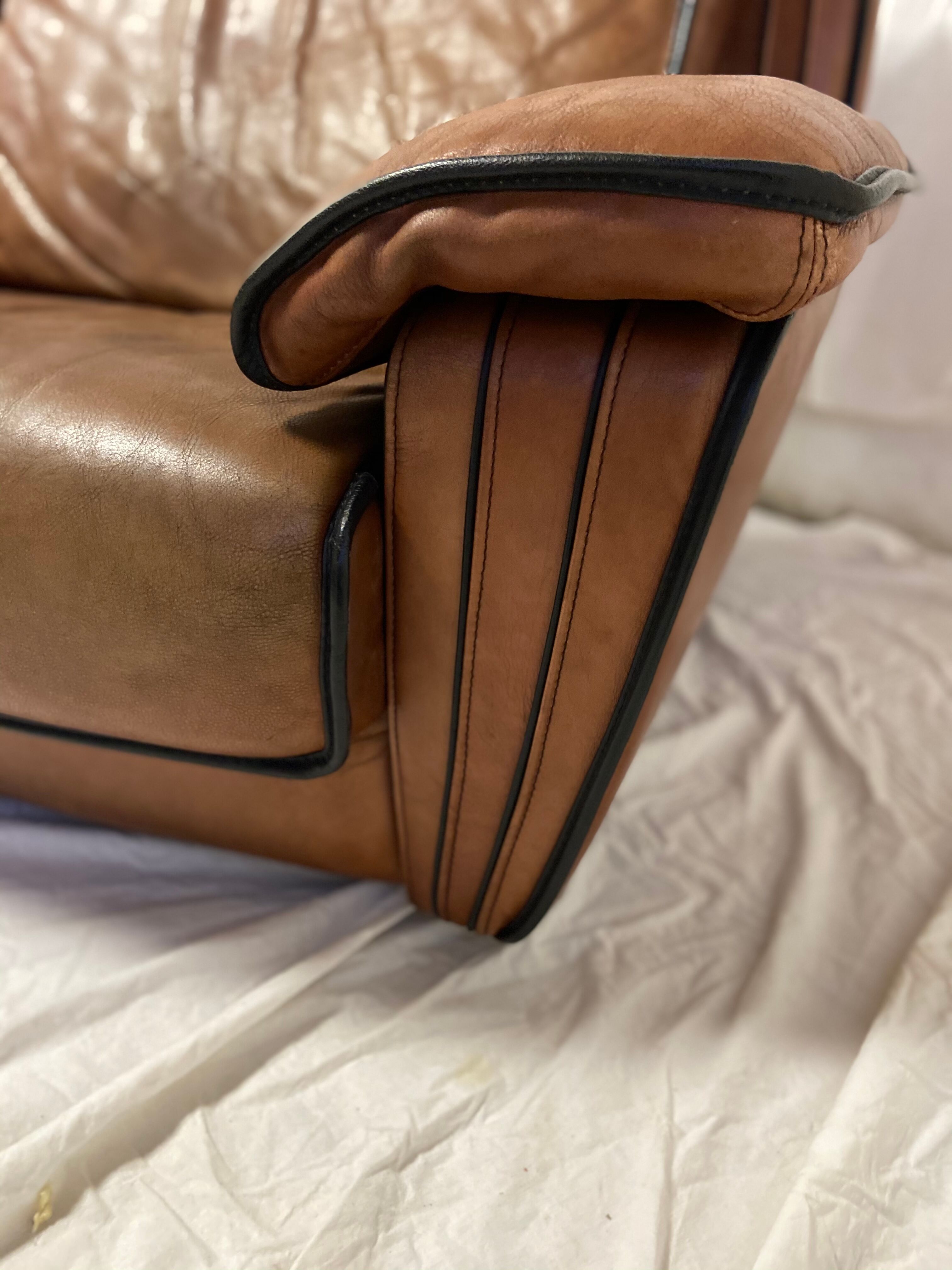 Vintage leather sofa 1980