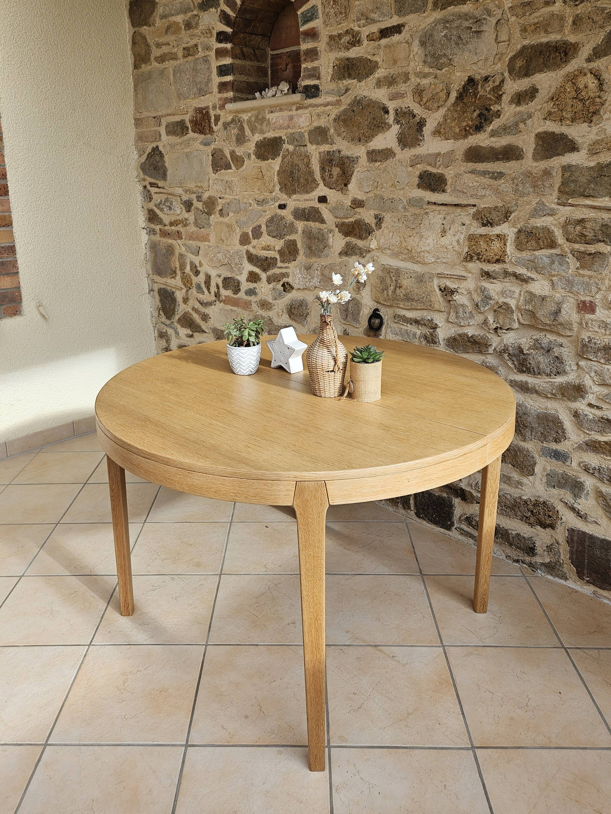 Round table