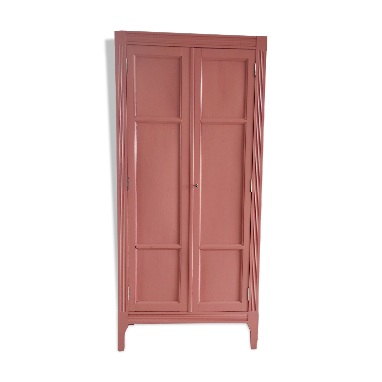 Parisian wardrobe redesigned