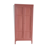 Parisian wardrobe redesigned