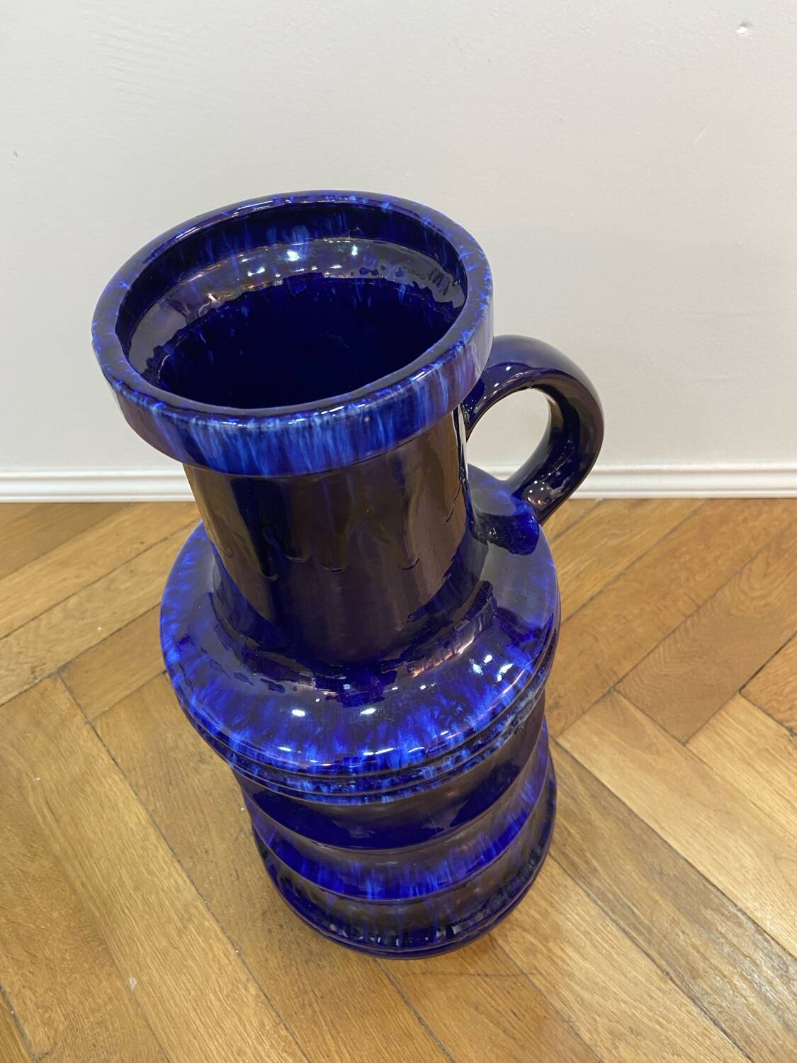 Grand vase par West Germany bleu profond