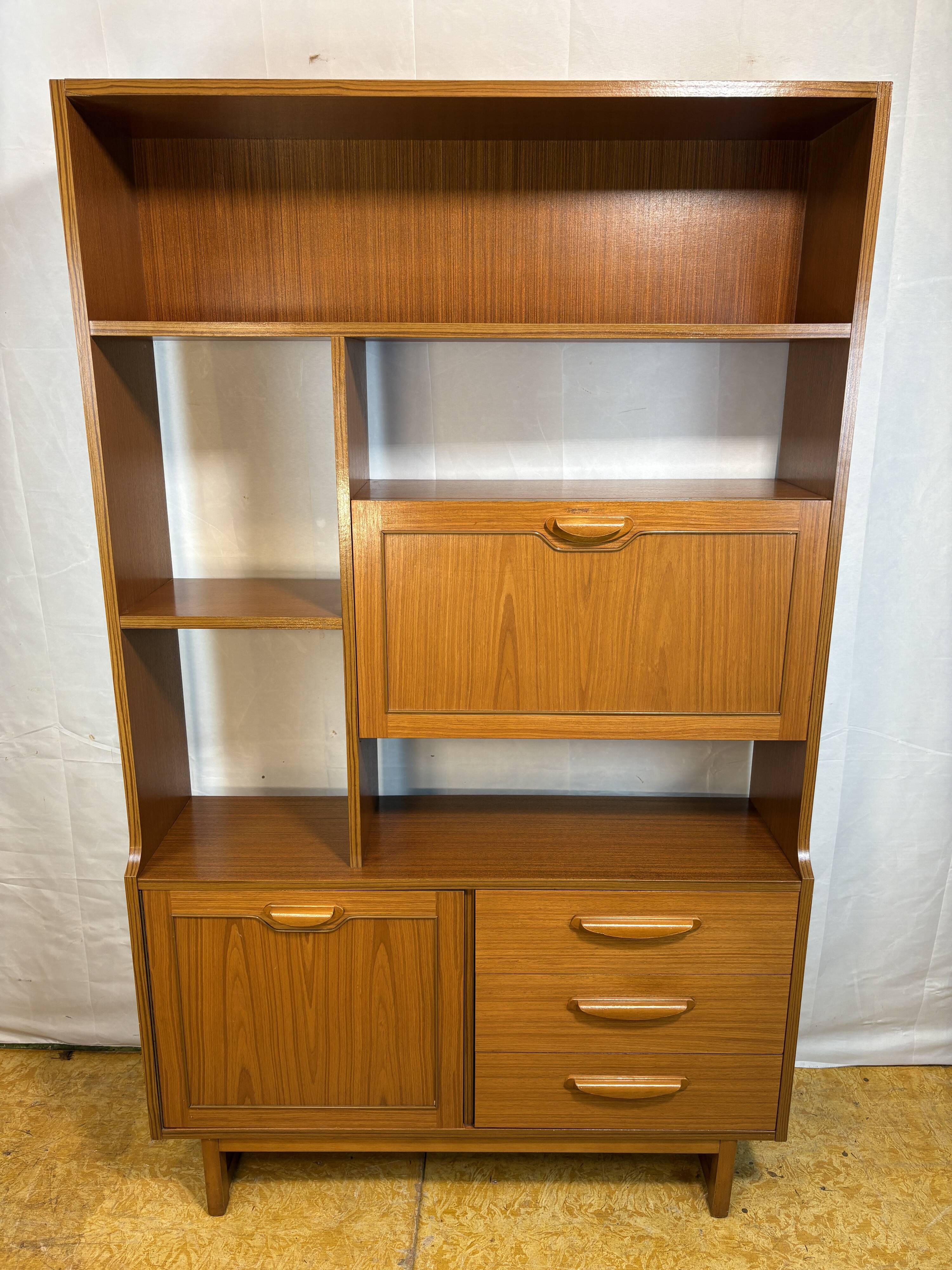 Mid-Century Retro Vintage Room Divider / Shelving Unit by Stonehill – State