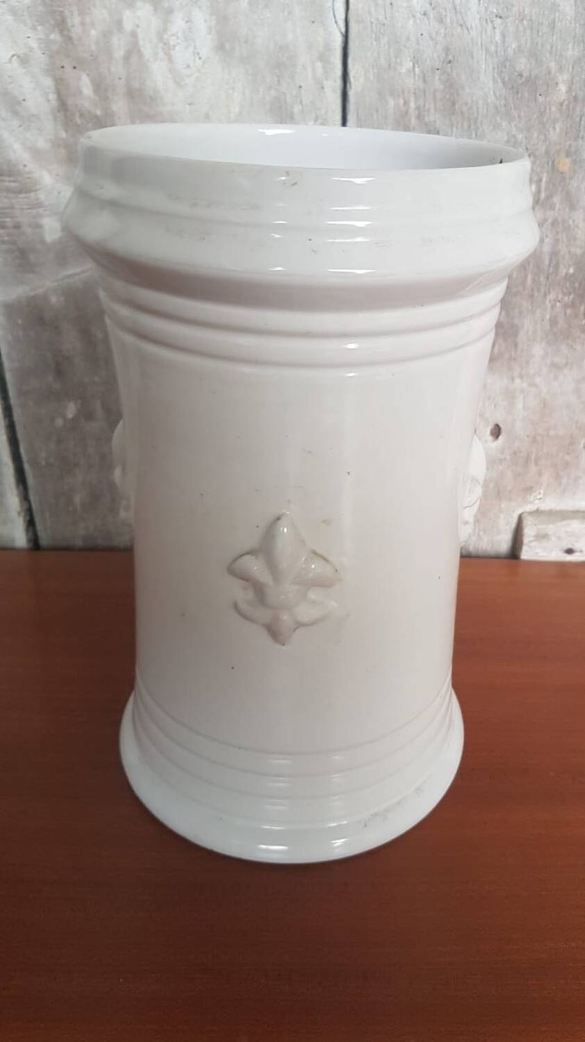 Old White Ceramic Vase Vintage Coat of Arms Decor #A697
