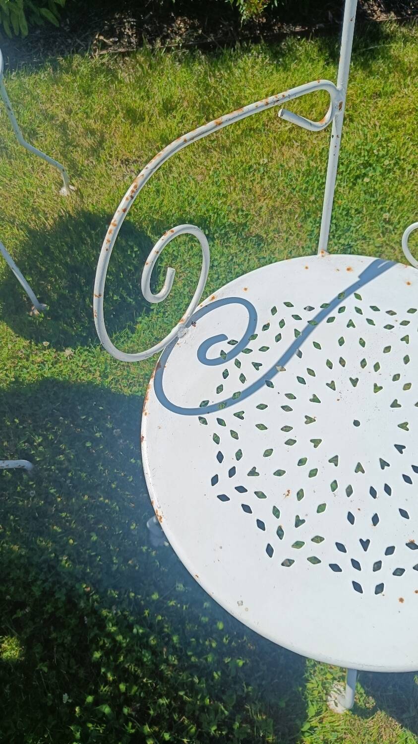 White wrought iron garden furniture