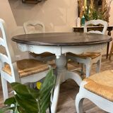 Round dining table and chairs set