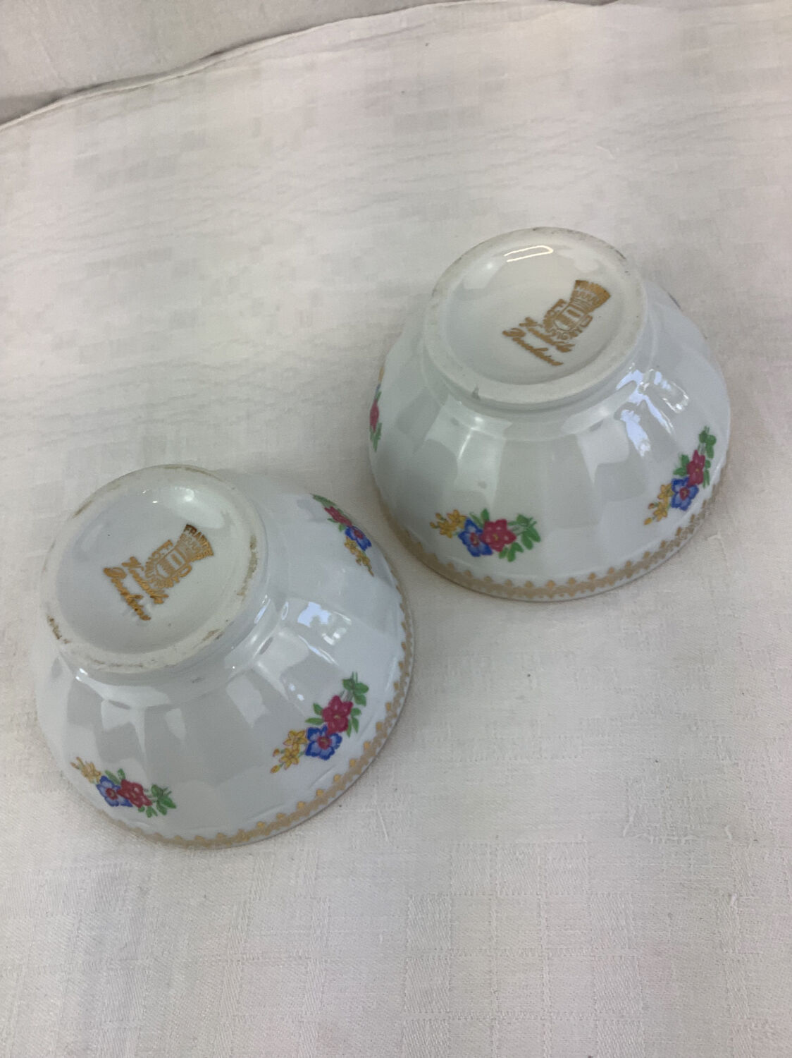 Duo of bowls Porcelaine france Limoges