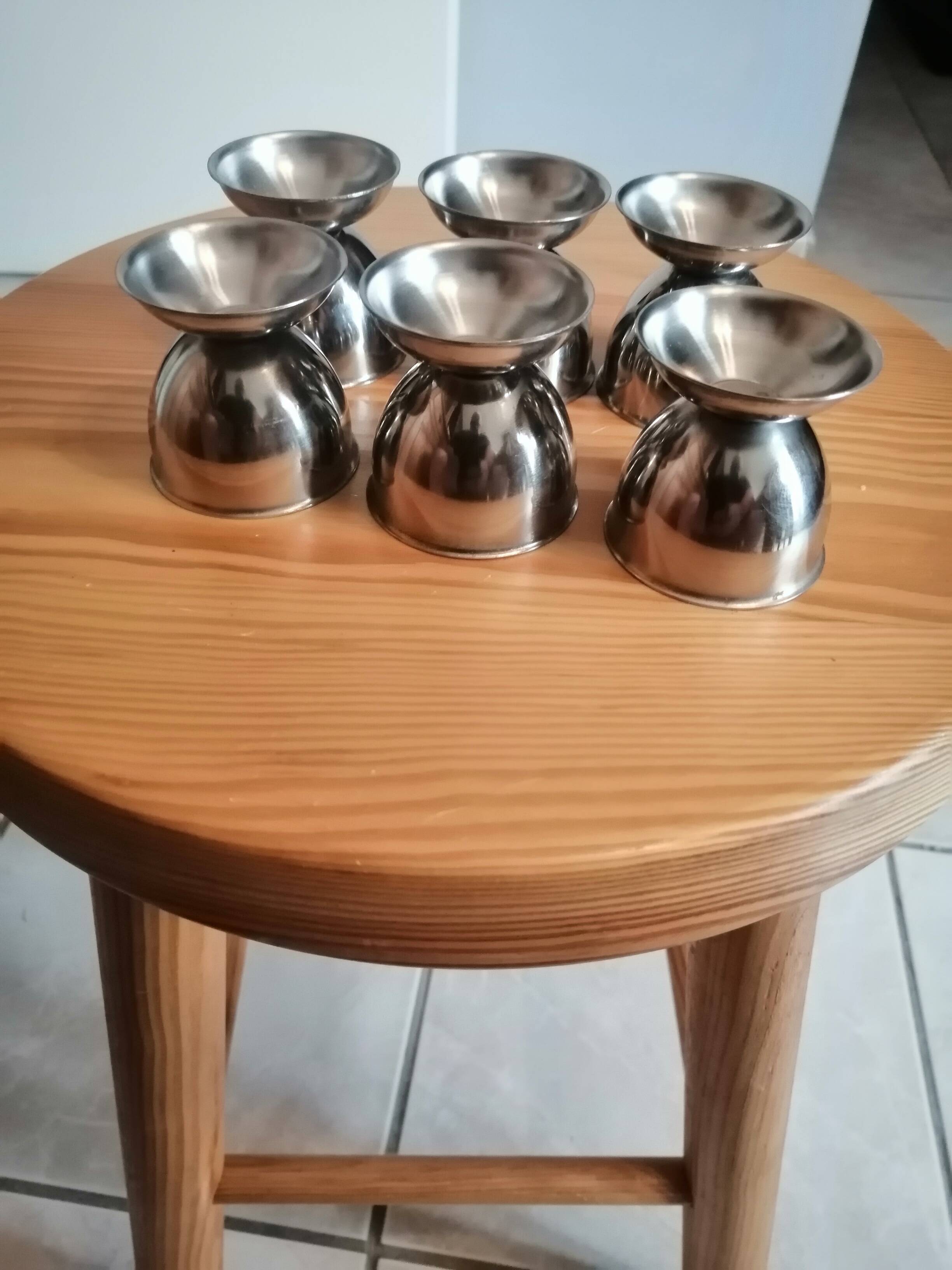 6 stainless steel egg cups