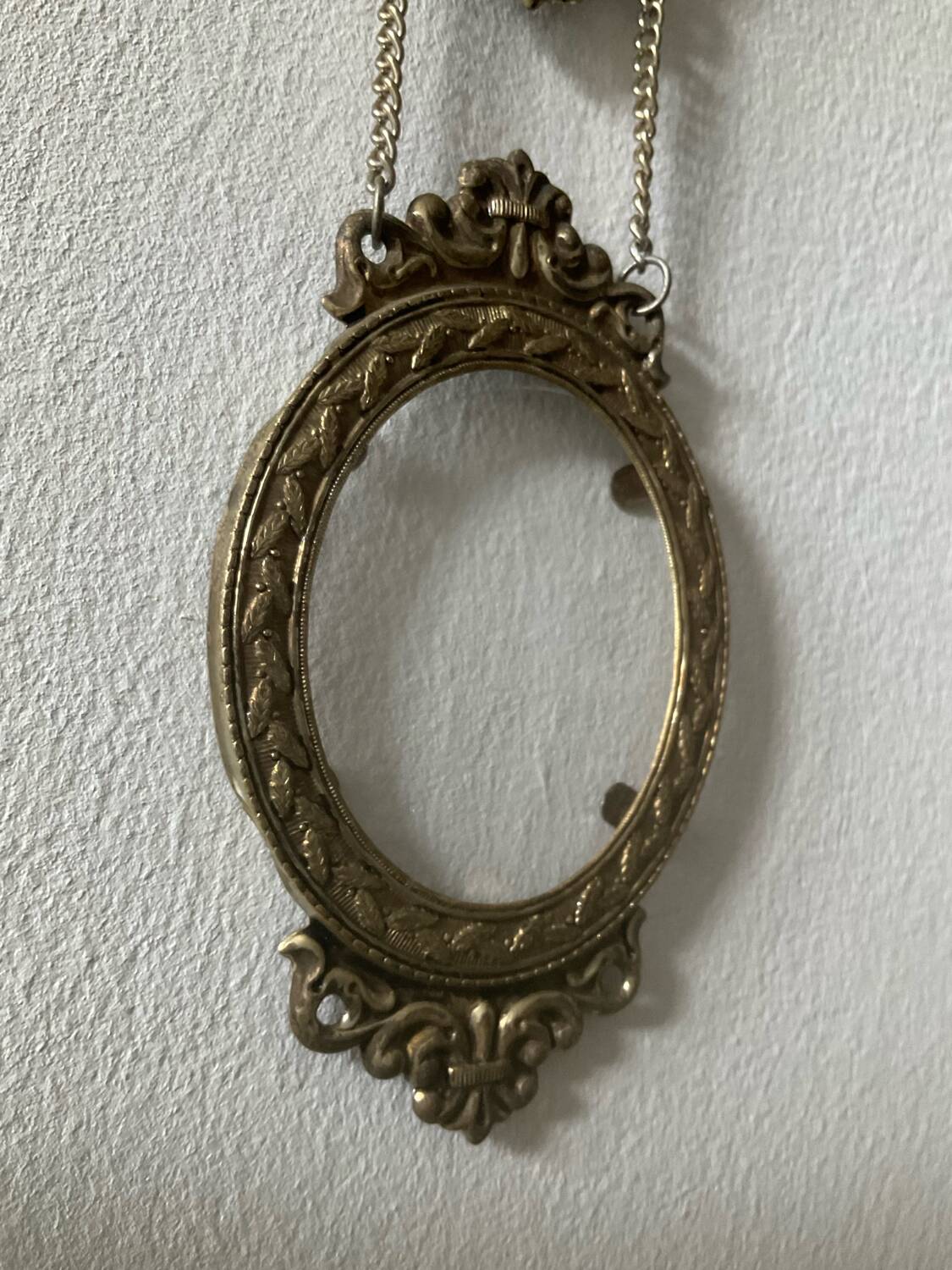 Louis XVI style wall-mounted photo frame