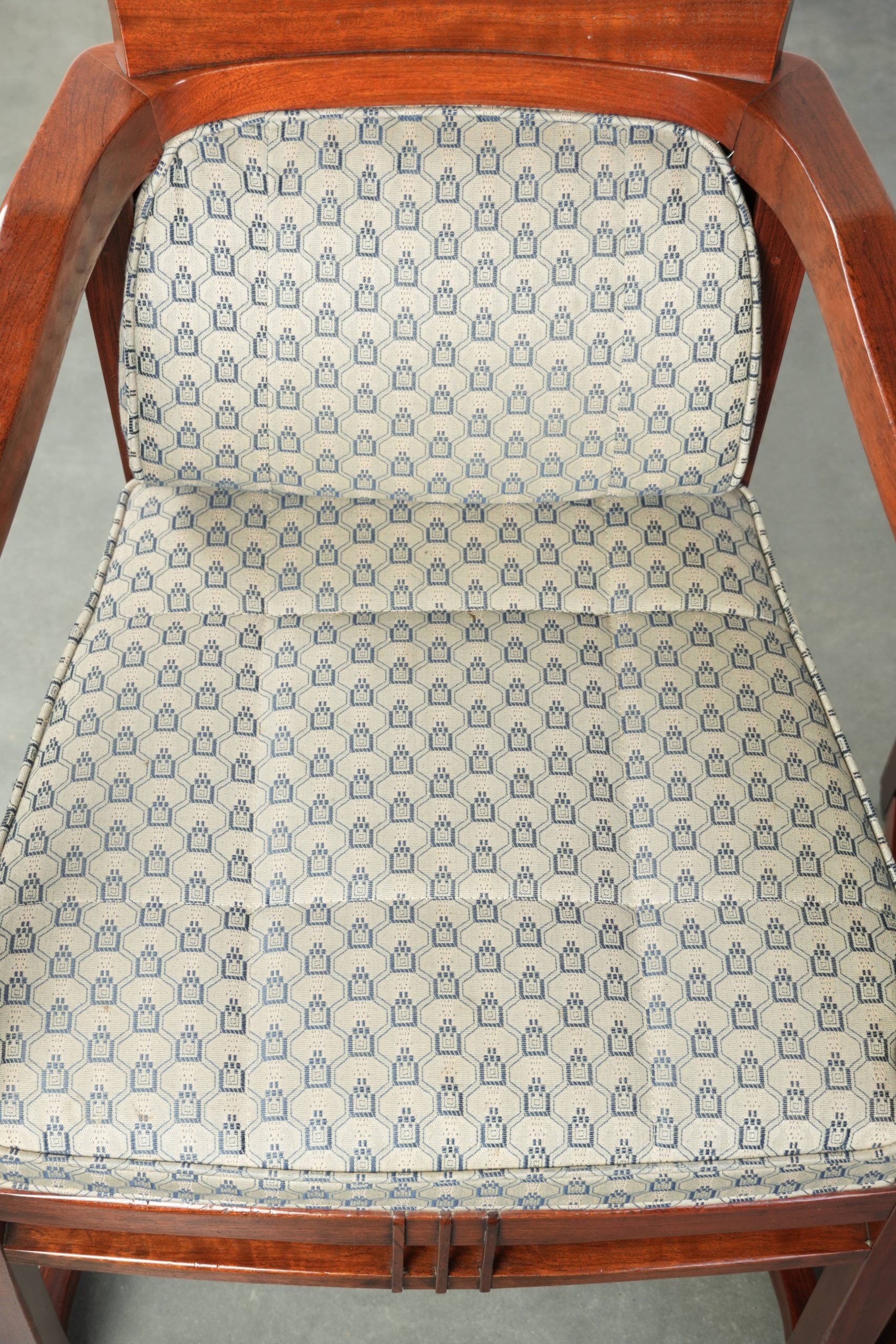 In very good condition Art Deco design dining chairs with fabric upholstery