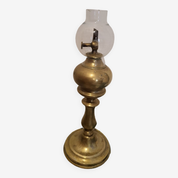 Oil lamp