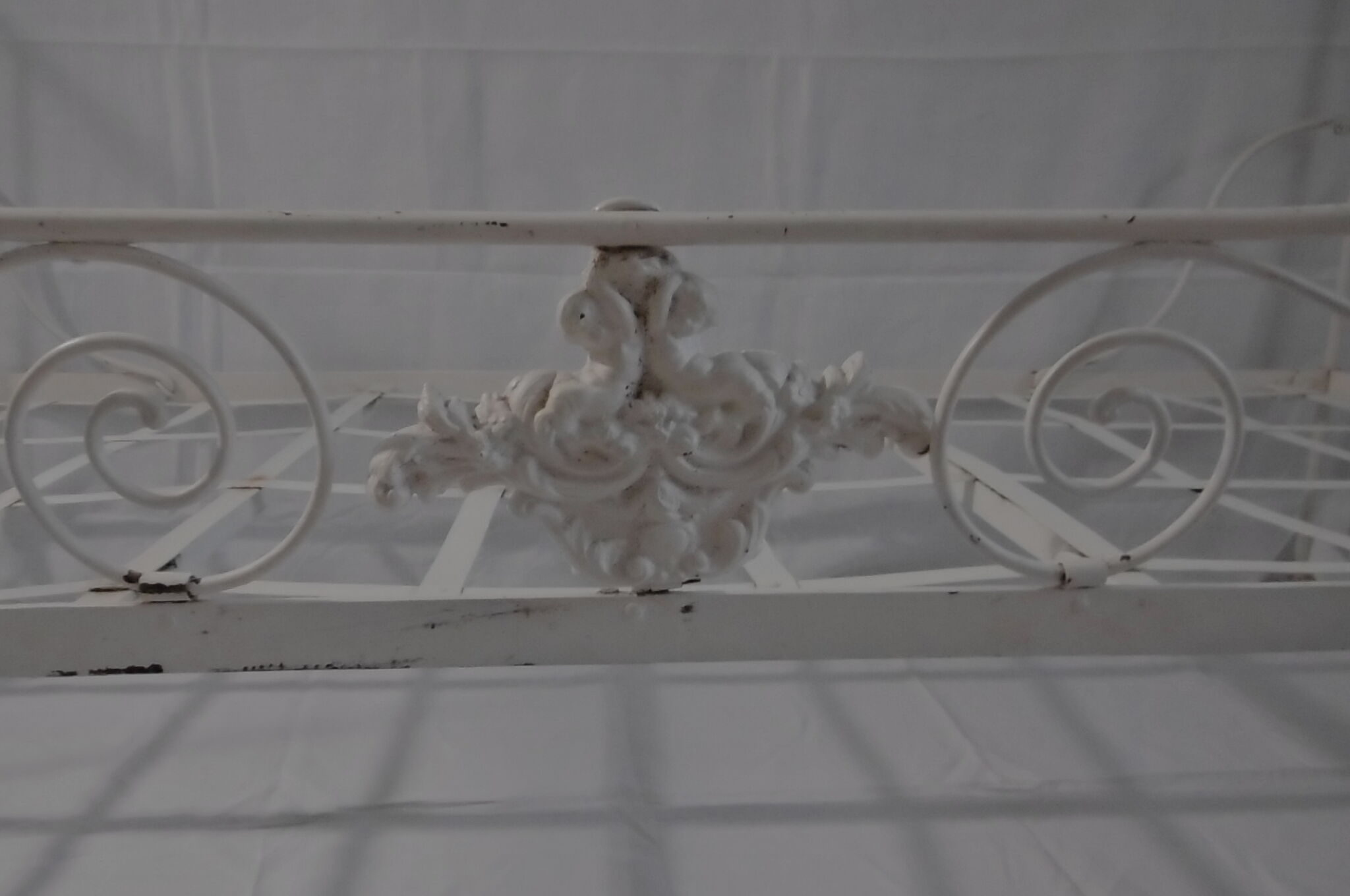 Forged iron bed