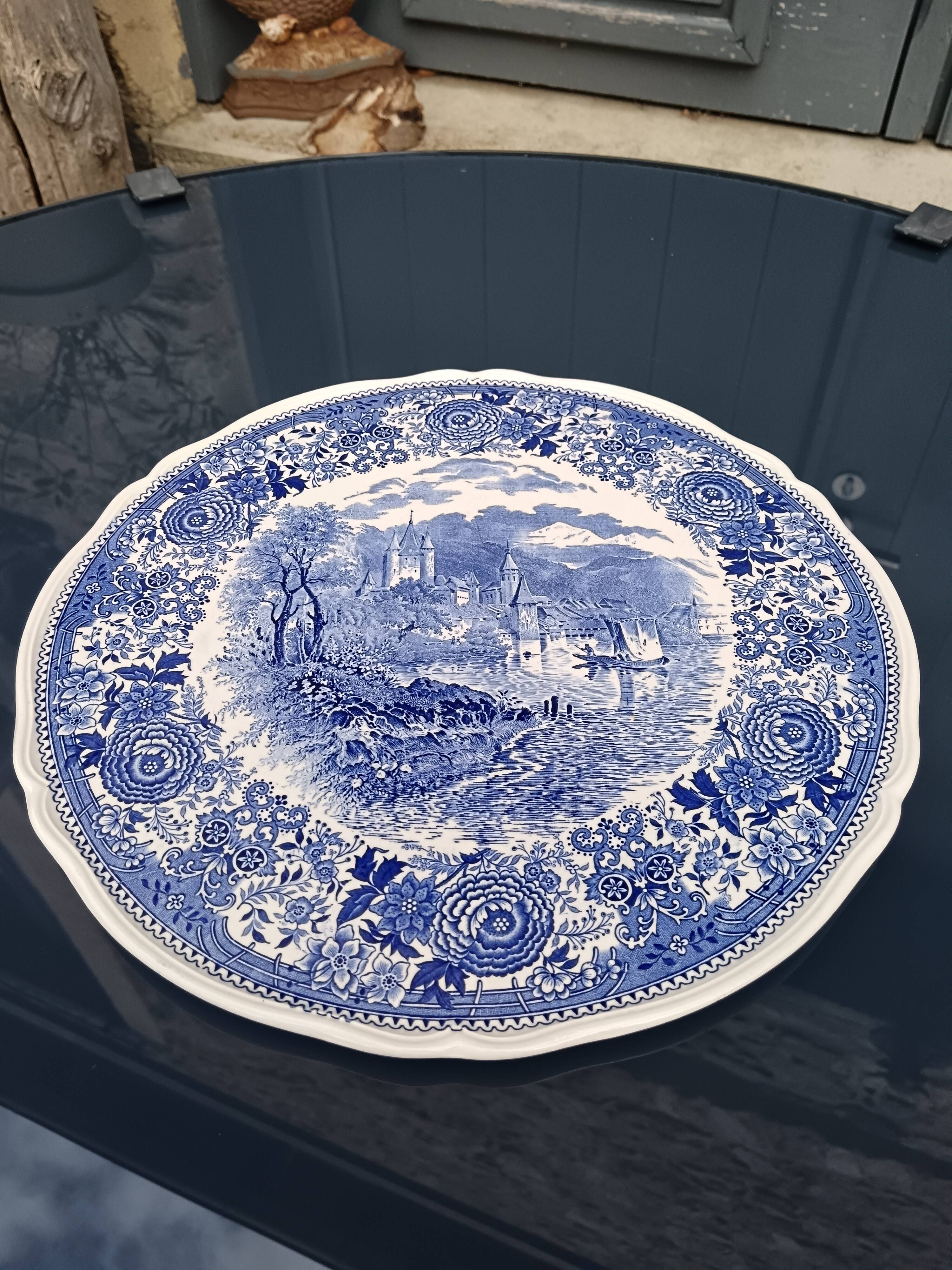 Large Villeroy & Boch "Burgenland" dish
