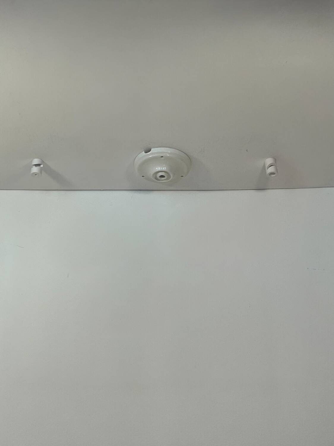 Suspension cascade triple Holophanes and vintage pendants