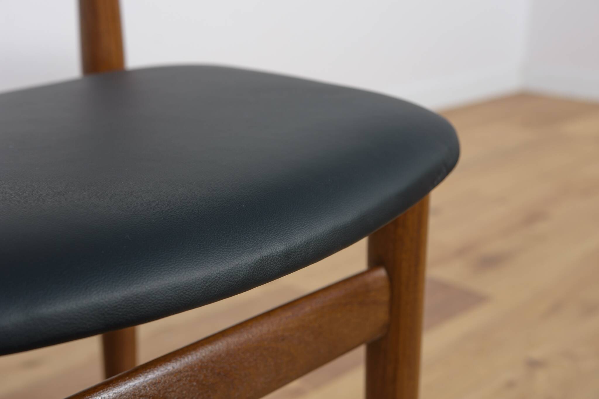 Mid-Century Teak Dining Table & Chairs by Hans Olsen for Frem Røjle, 1960s, Set of 5