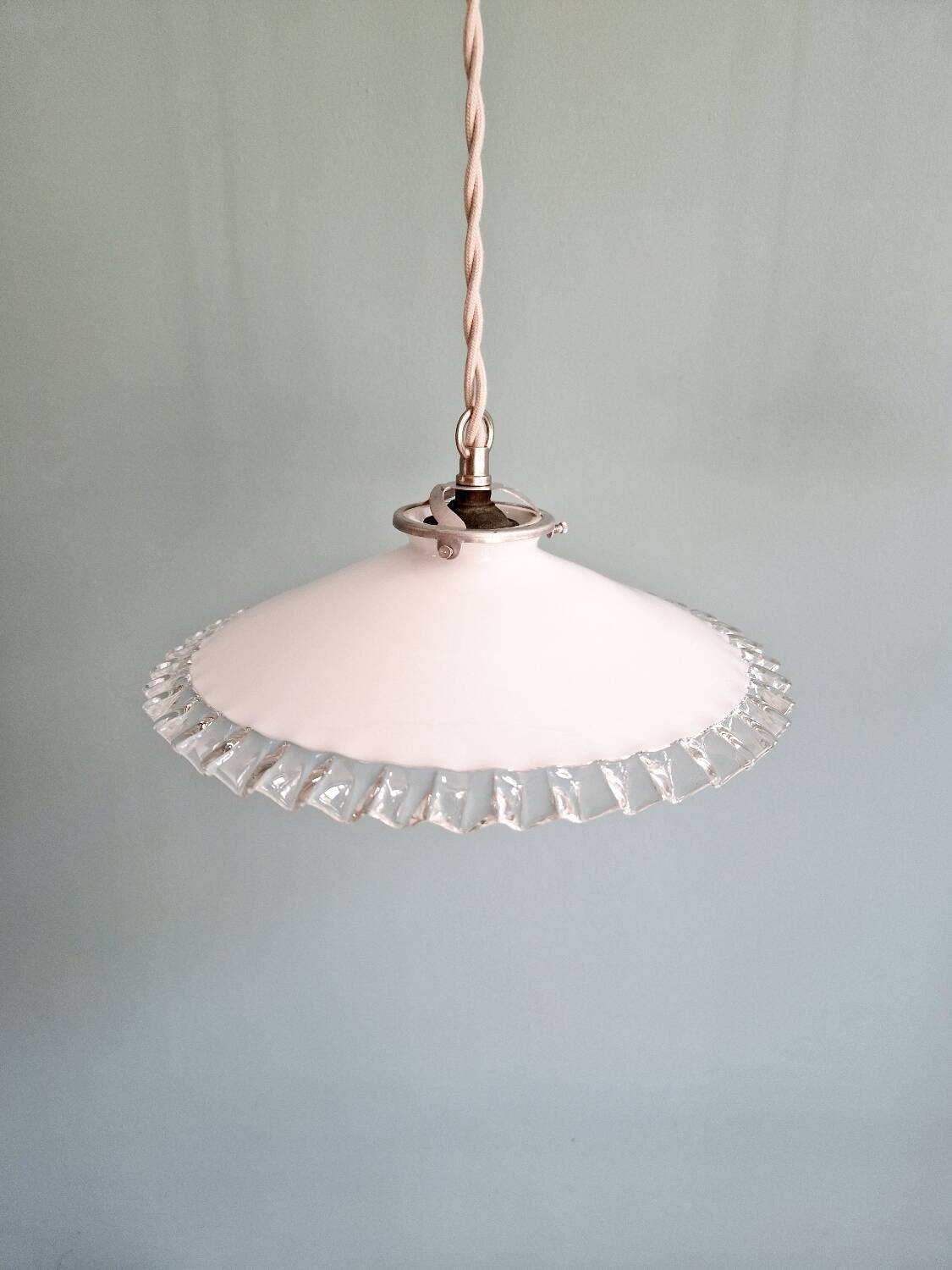 Pair of Art Deco pendant lights in scalloped white opaline, 1920-30