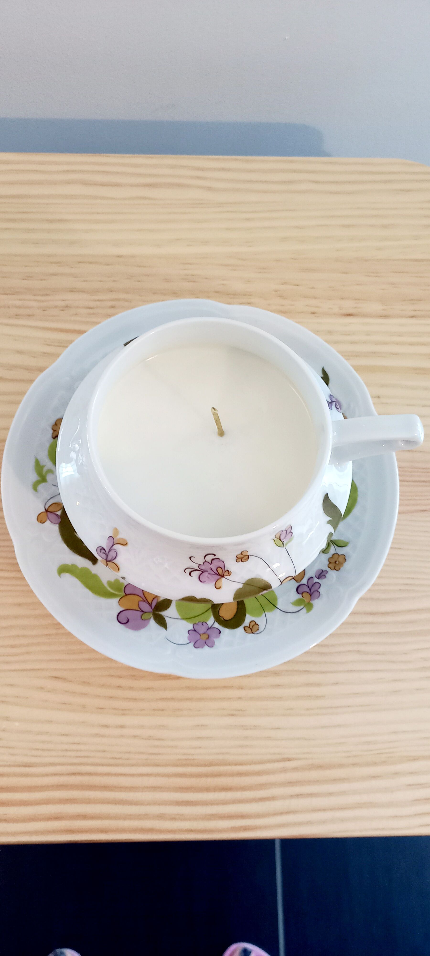 Vintage candle dried flowers