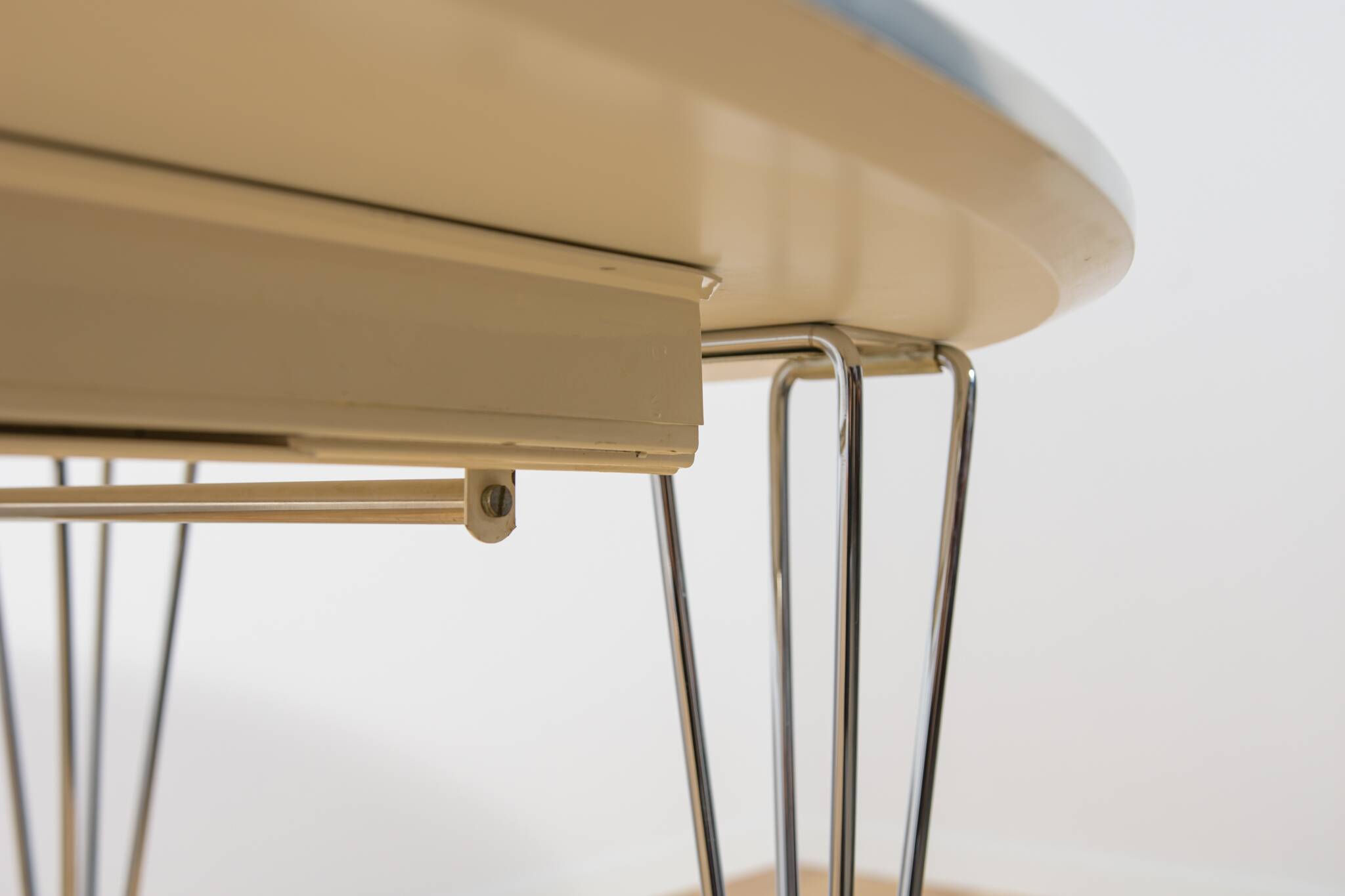 Mid Century Modern Extendable Ellipse B612 Dining Table by Piet Hein & Brun