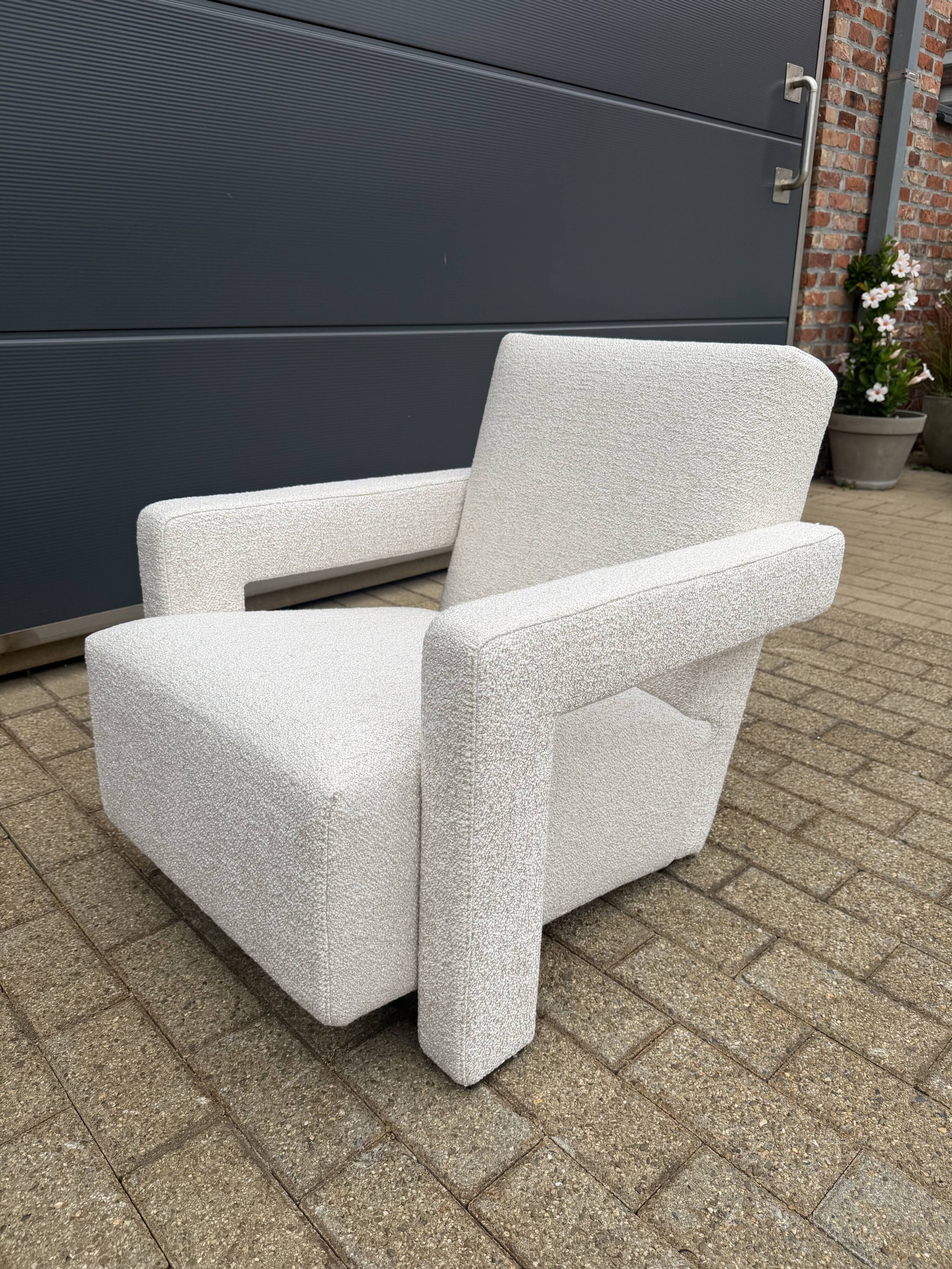 Cassina Utrecht chair in Beige Bouclé, Gerrit Rietveld, in NEW CONDITION!!