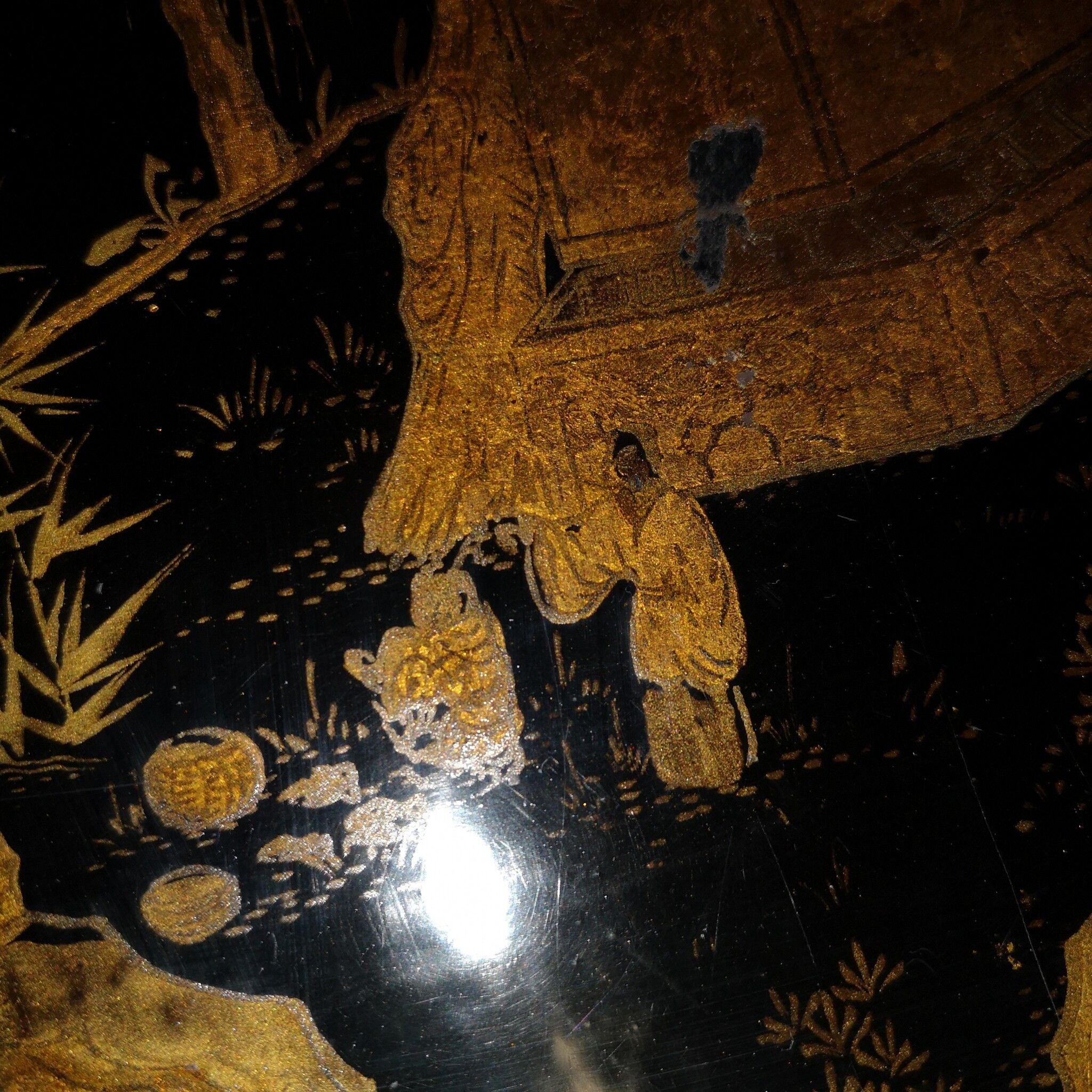 Japanese coffee table black and gold lacquer 1900