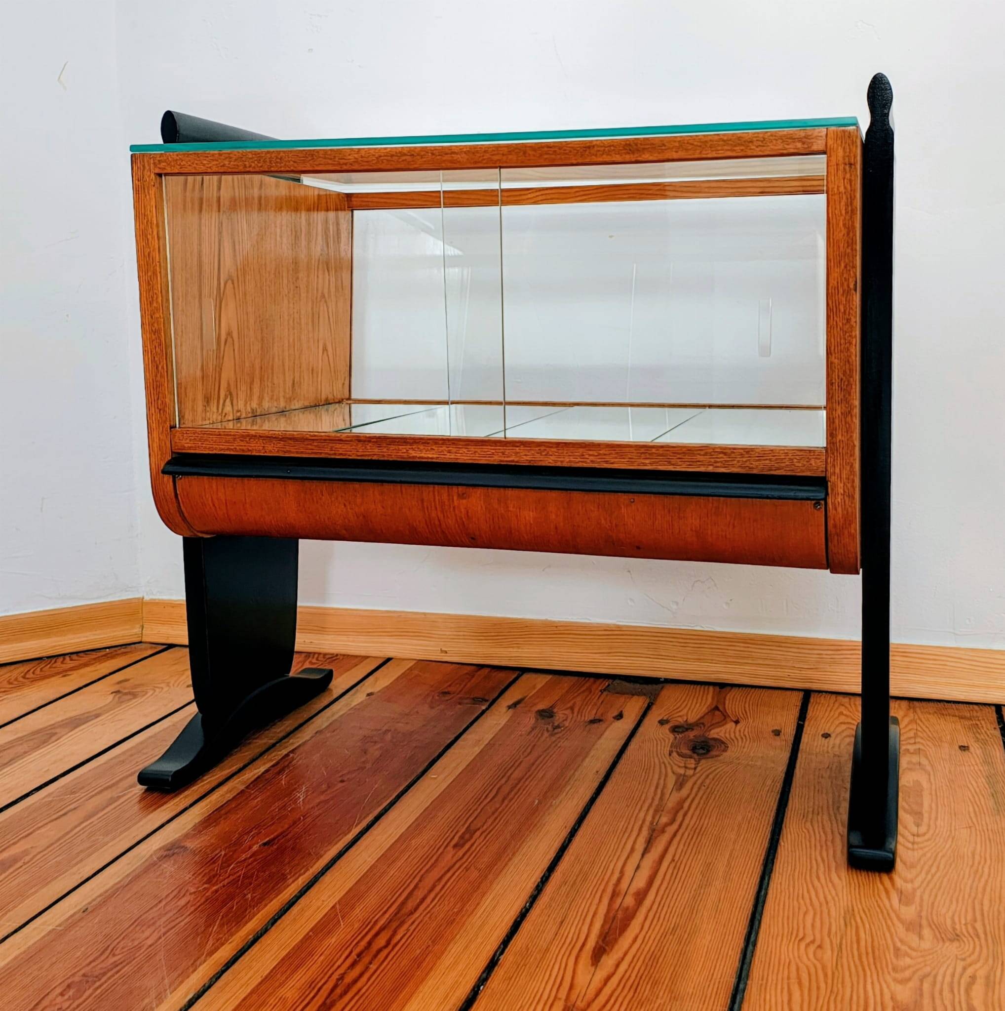 Czechoslovakian Trolley Bar by Jindřich Halabala for Up Závody, 1930s