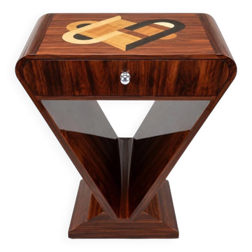 An Art Deco V-shaped side table in beech wood with a pattern.