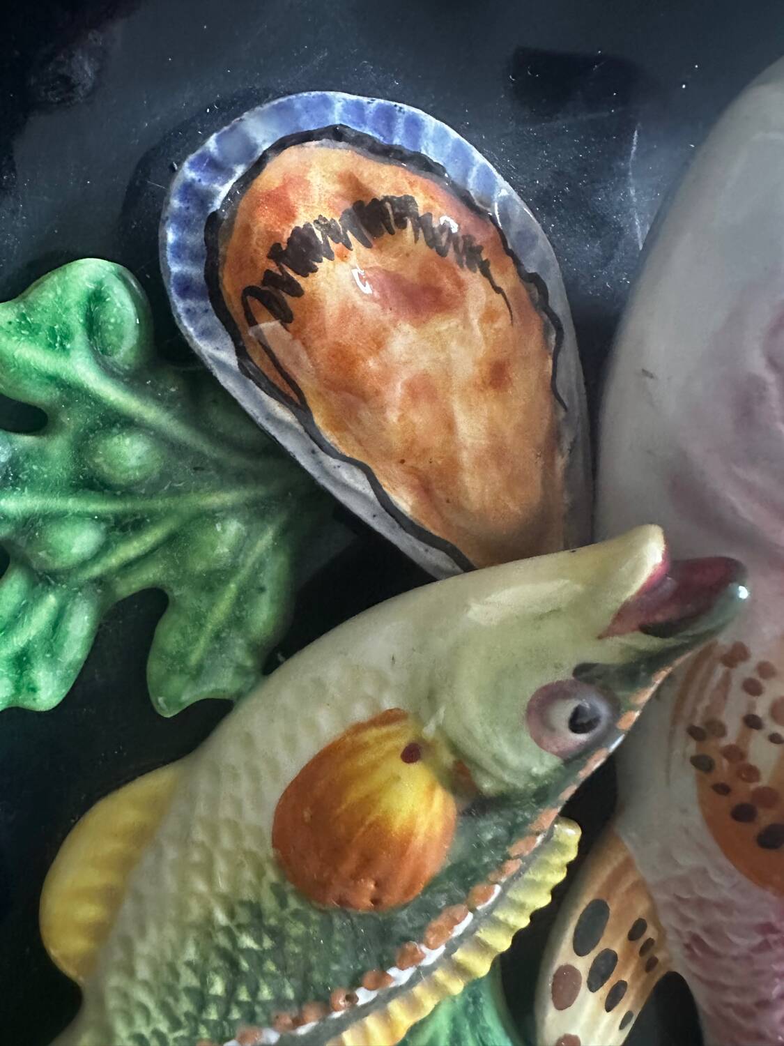 trompe l'oeil plate - Vallauris Majolica - Fish/Seafood -