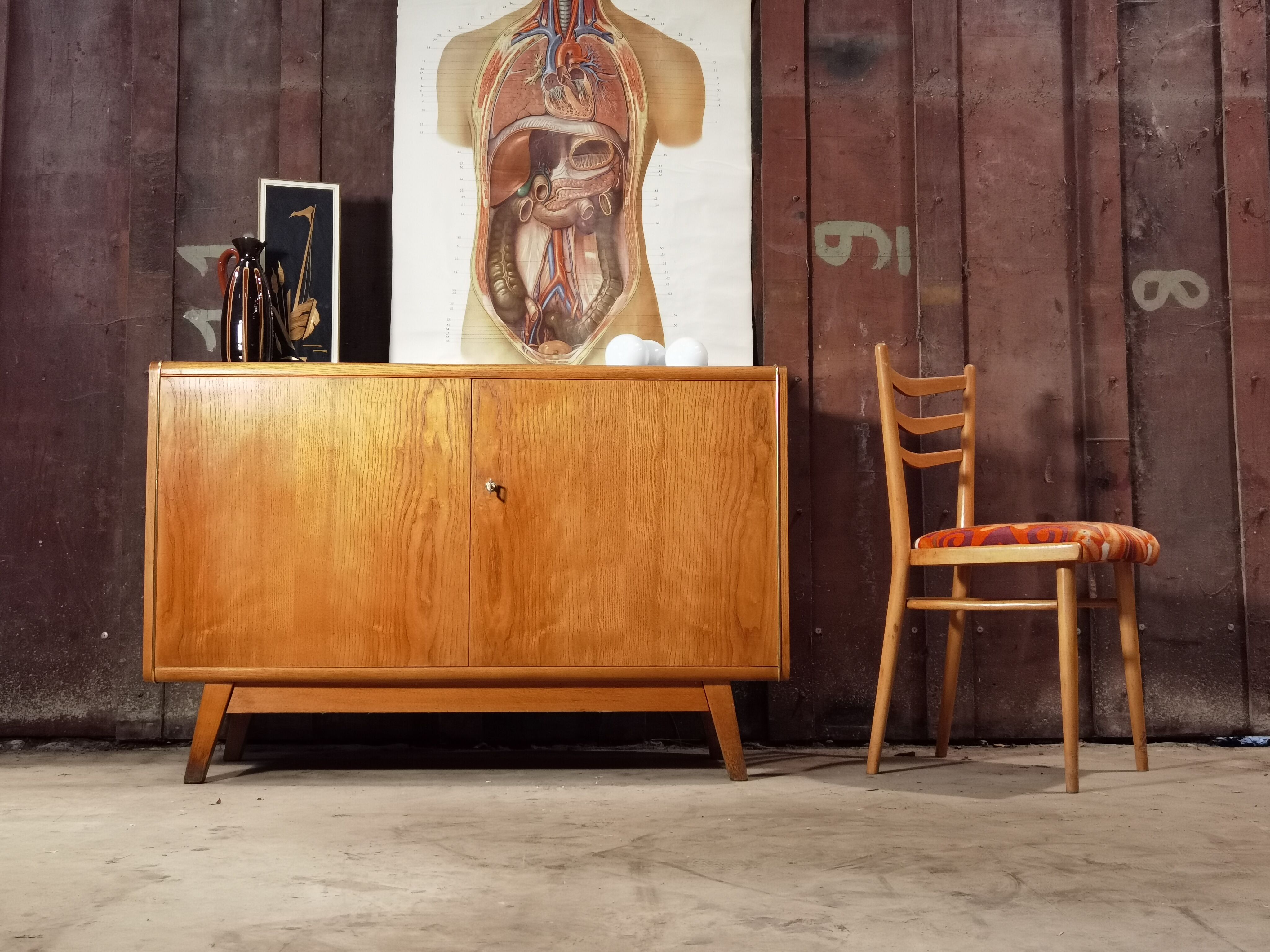 Buffet down by B. Landsman and H. Nepo-itek for Jitona Sobslav