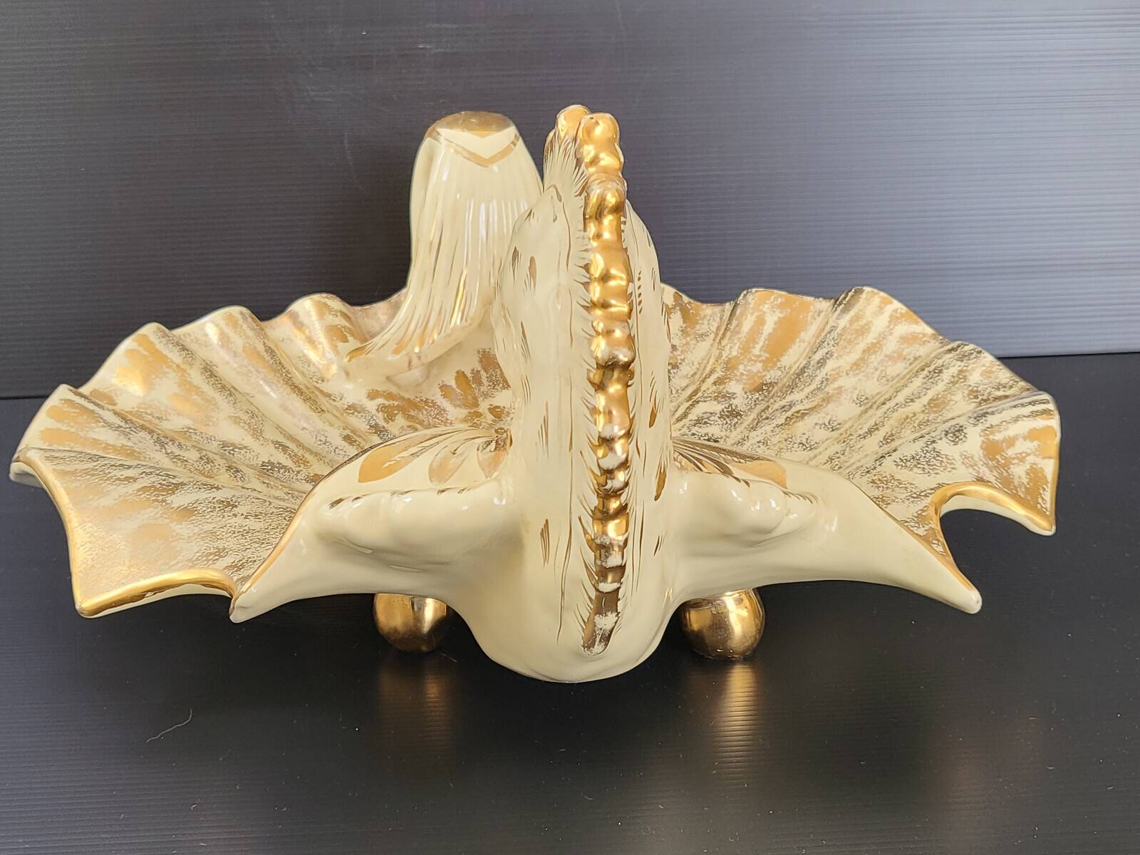 IMPORTANT ITALIAN CERAMIC FRUIT BOWL 1960 FISH UNDER SHELL