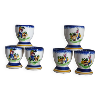Set of 6 egg cups.