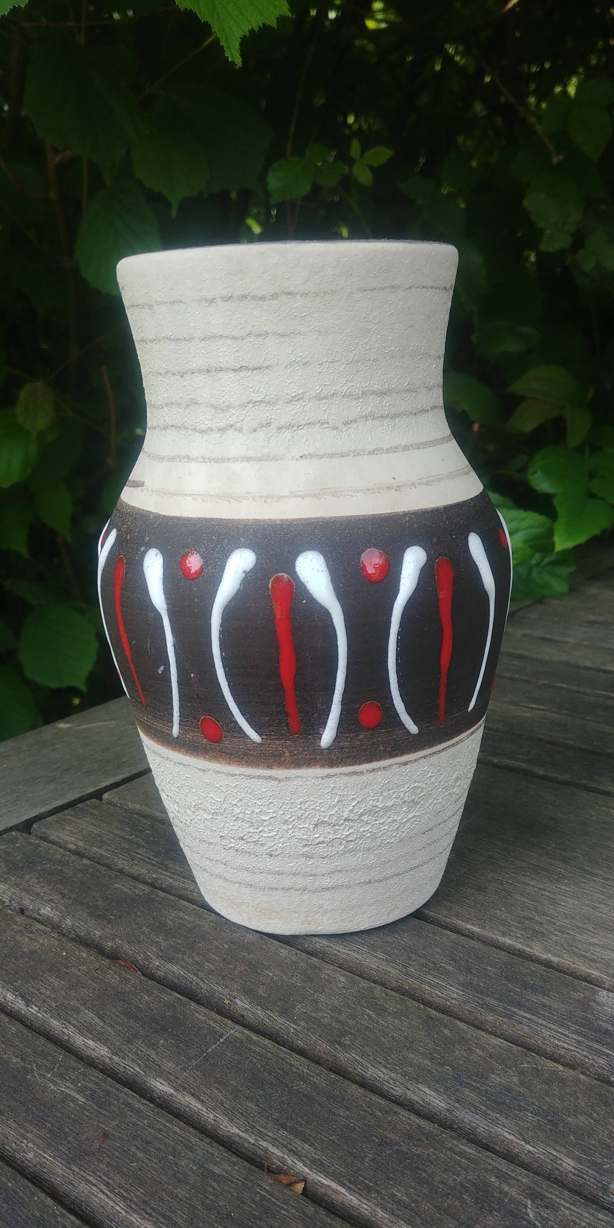 W.Germany Vintage 60s vase in matt glazed ceramic