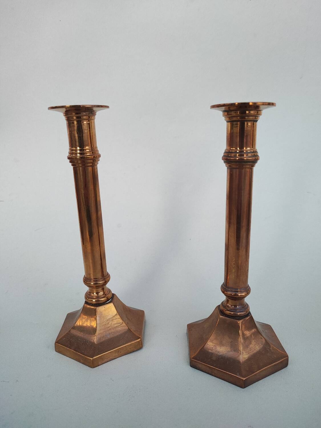 Paire de lustres en bronze