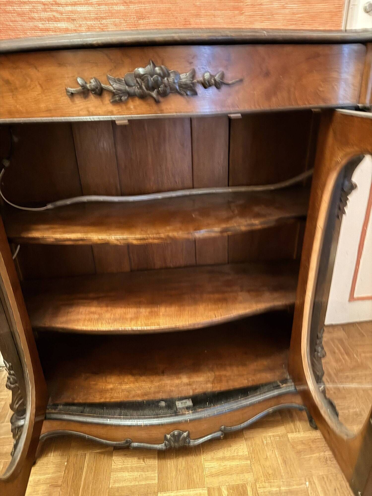 Display cabinet, low bookshelf from the Napoleonic III period.