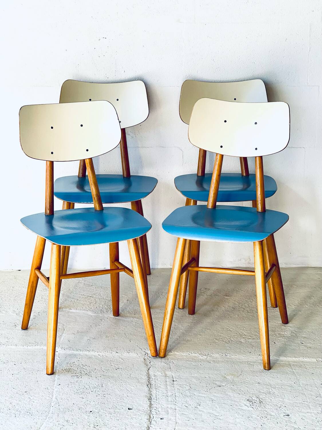 Chaises vintage par TON, 1960'