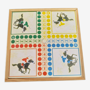 Game of small wooden horses