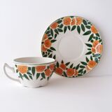 Tasse à déjeuner et soucoupe