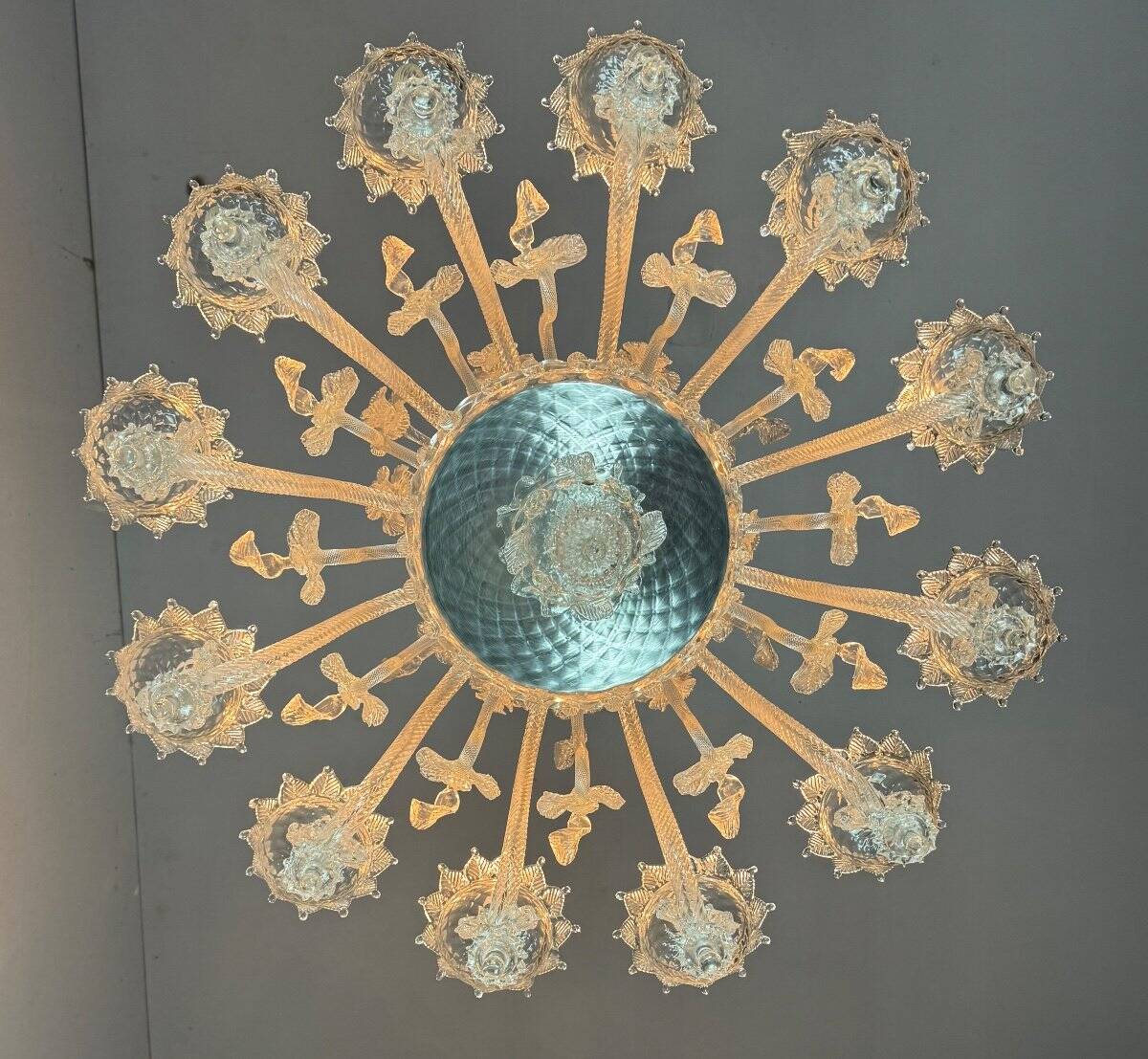 Venetian chandelier in colorless murano glass, 12 light arms, circa 1900