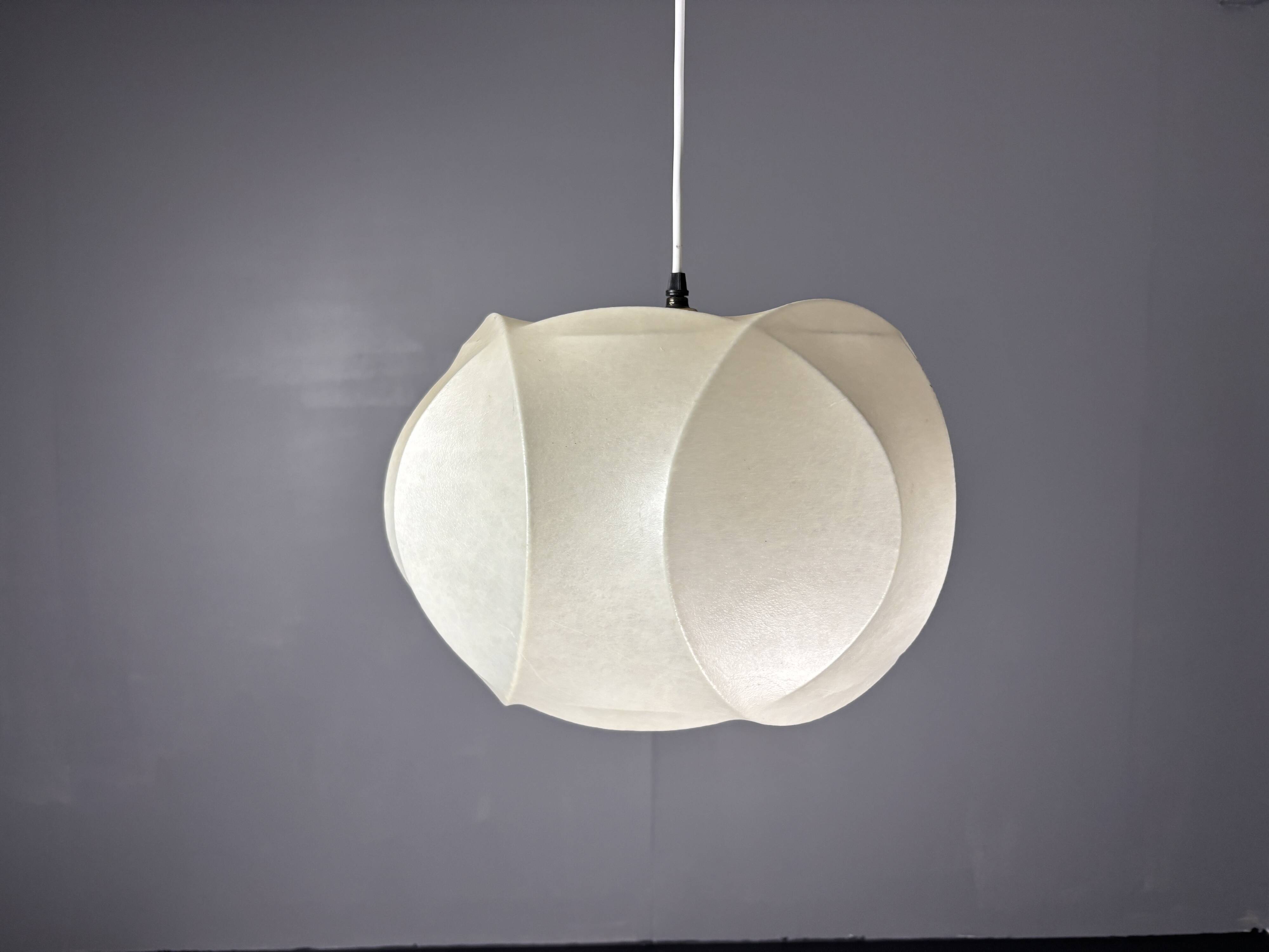Midcentury space age cocoon hanging pendant ceiling lamp, 1960s