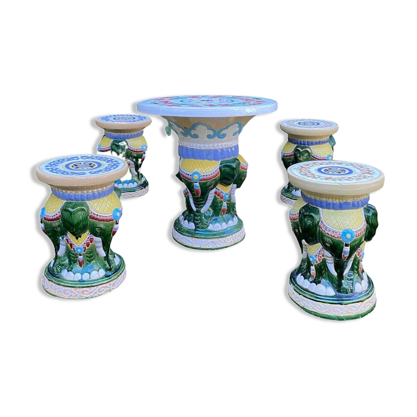 Ensemble de jardin ou de patio multicolore du 20ème siècle avec des éléphants